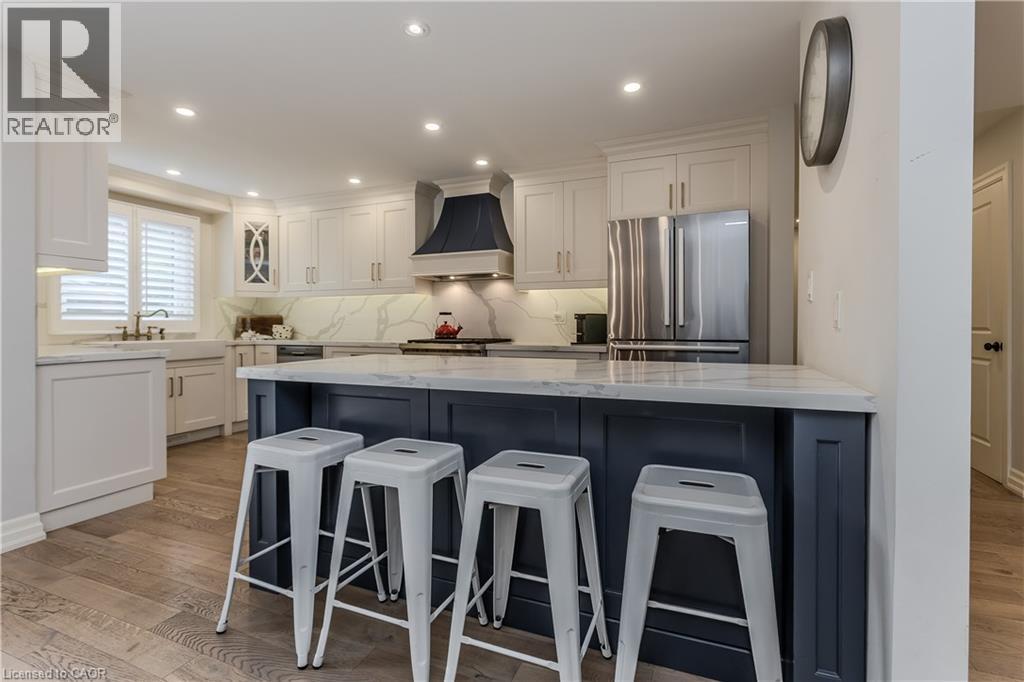 2193 Lancaster Crescent, Burlington, ON