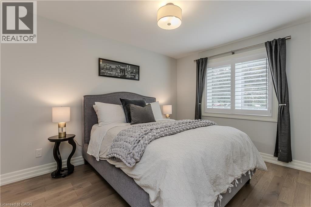 2193 Lancaster Crescent, Burlington, ON