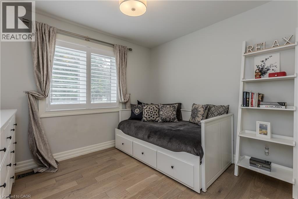2193 Lancaster Crescent, Burlington, ON
