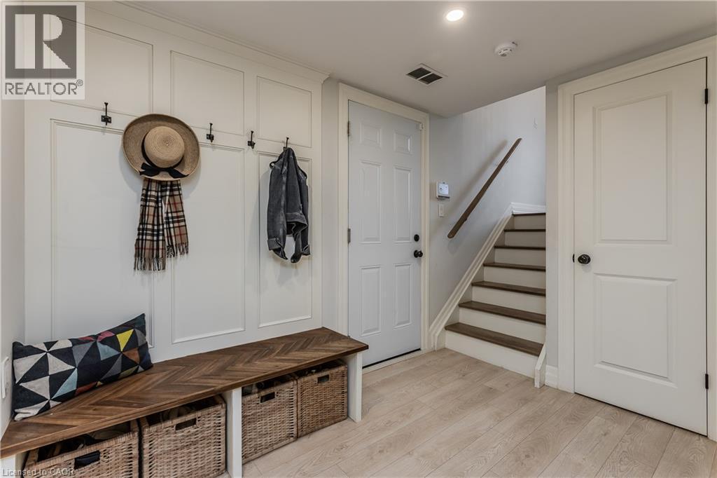 2193 Lancaster Crescent, Burlington, ON