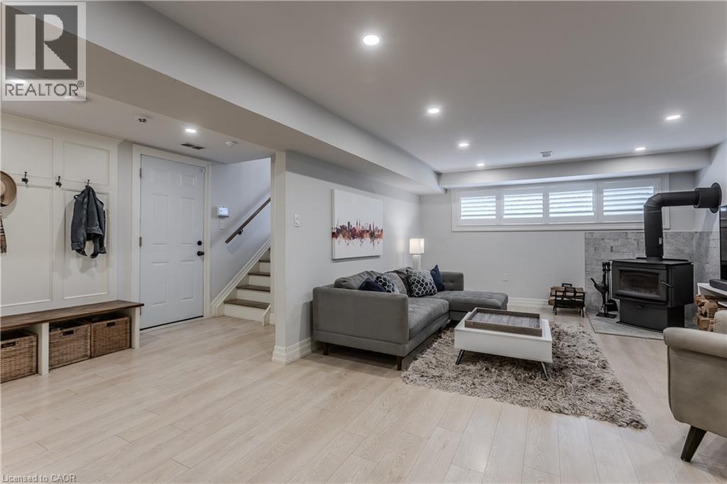 2193 Lancaster Crescent, Burlington, ON