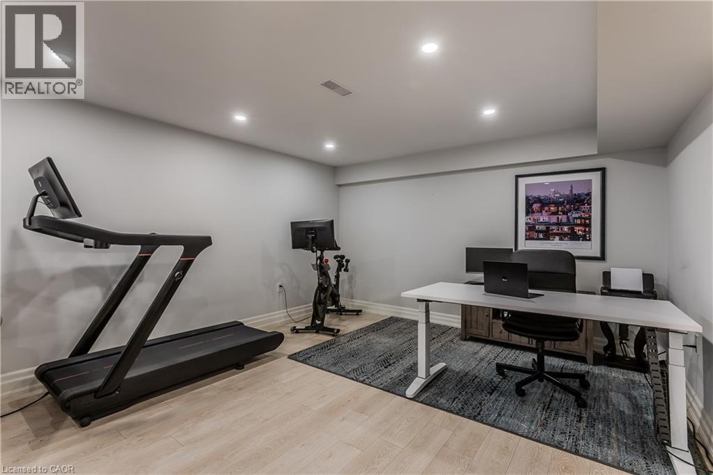 2193 Lancaster Crescent, Burlington, ON