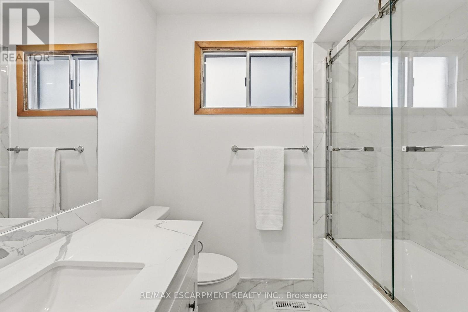 7566 Netherwood Road, Mississauga, ON