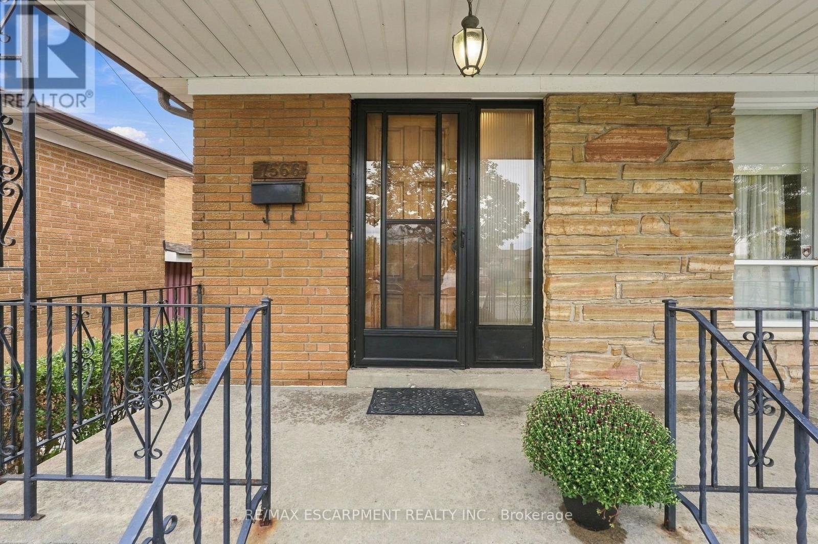 7566 Netherwood Road, Mississauga, ON