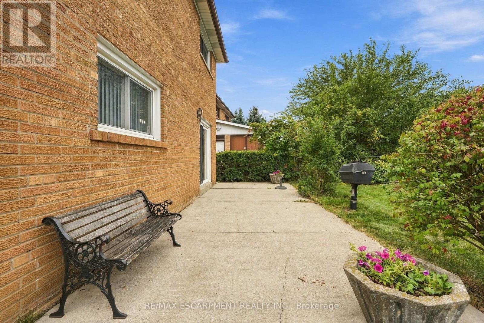7566 Netherwood Road, Mississauga, ON