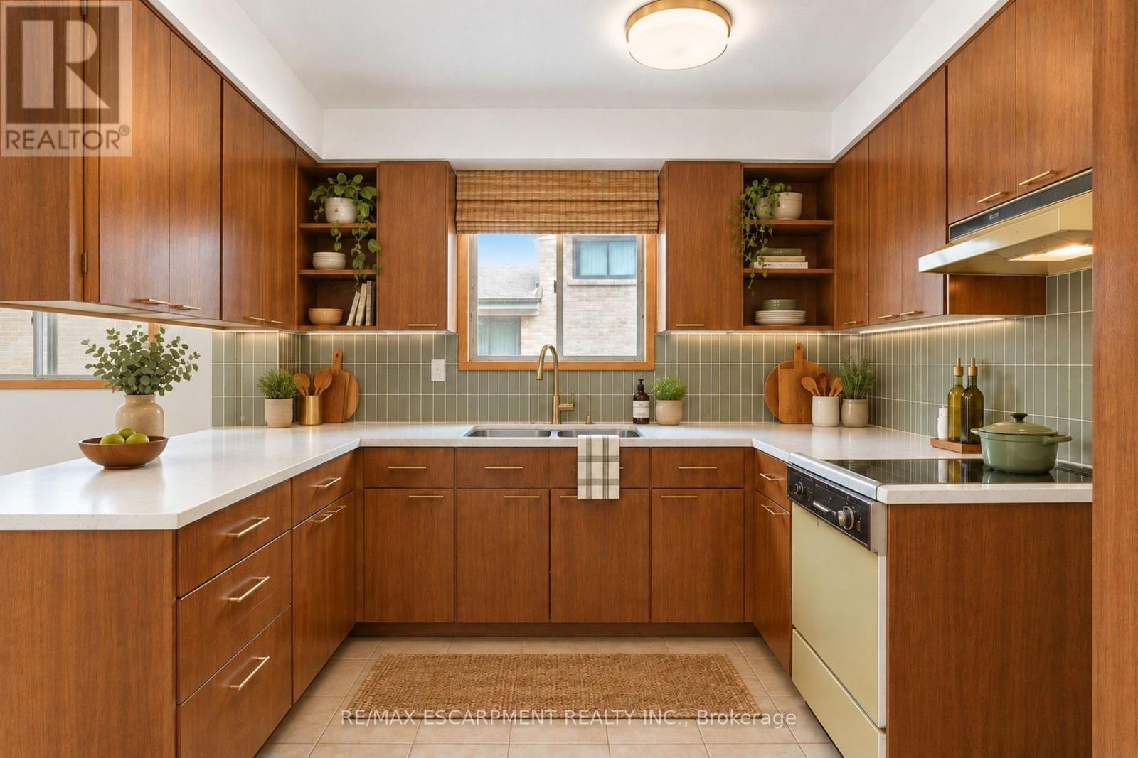 VIRTUALLY STAGED - 7566 Netherwood Road, Mississauga, ON