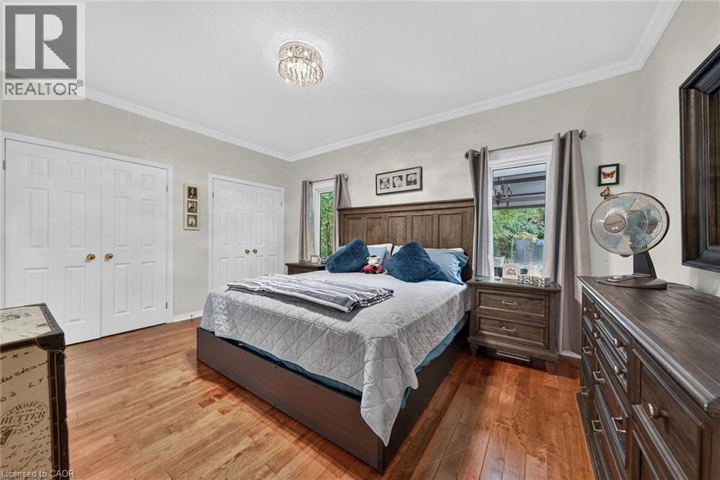165 Doon Mills Drive, Kitchener, ON