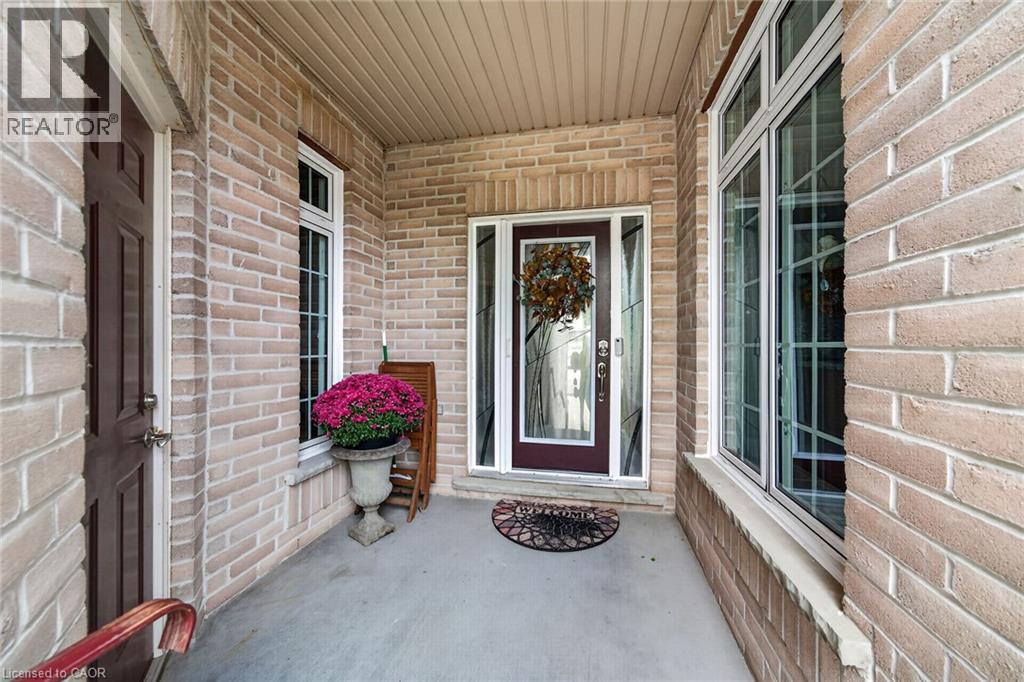 165 Doon Mills Drive, Kitchener, ON