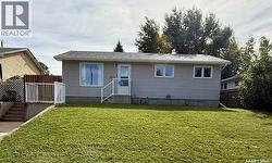 1511 Grandview STREET W Moose Jaw, SK S6H 6R4