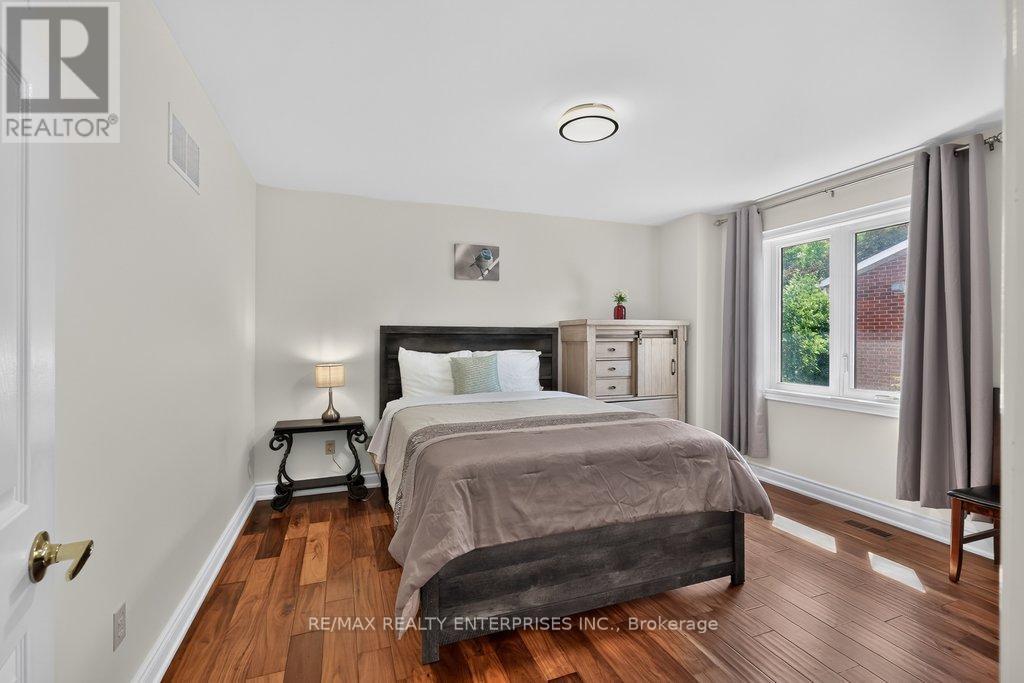 4th Bedroom, Large Window, Double Closet - 1634 Tipperary Court, Mississauga, ON