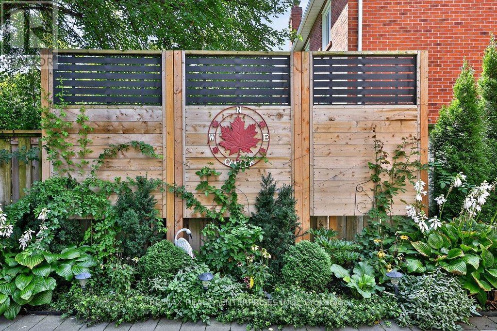 1634 Tipperary Court, Mississauga, ON