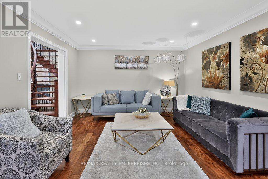 1634 Tipperary Court, Mississauga, ON