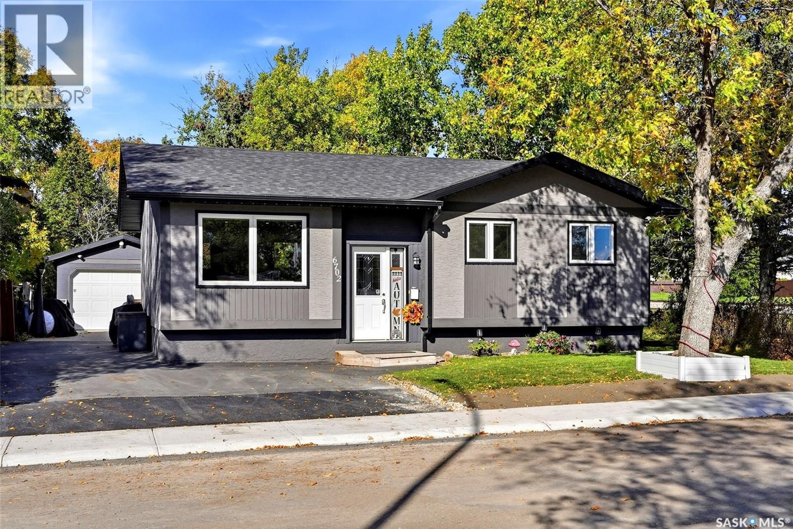 6702 Whelan Drive, Regina, SK