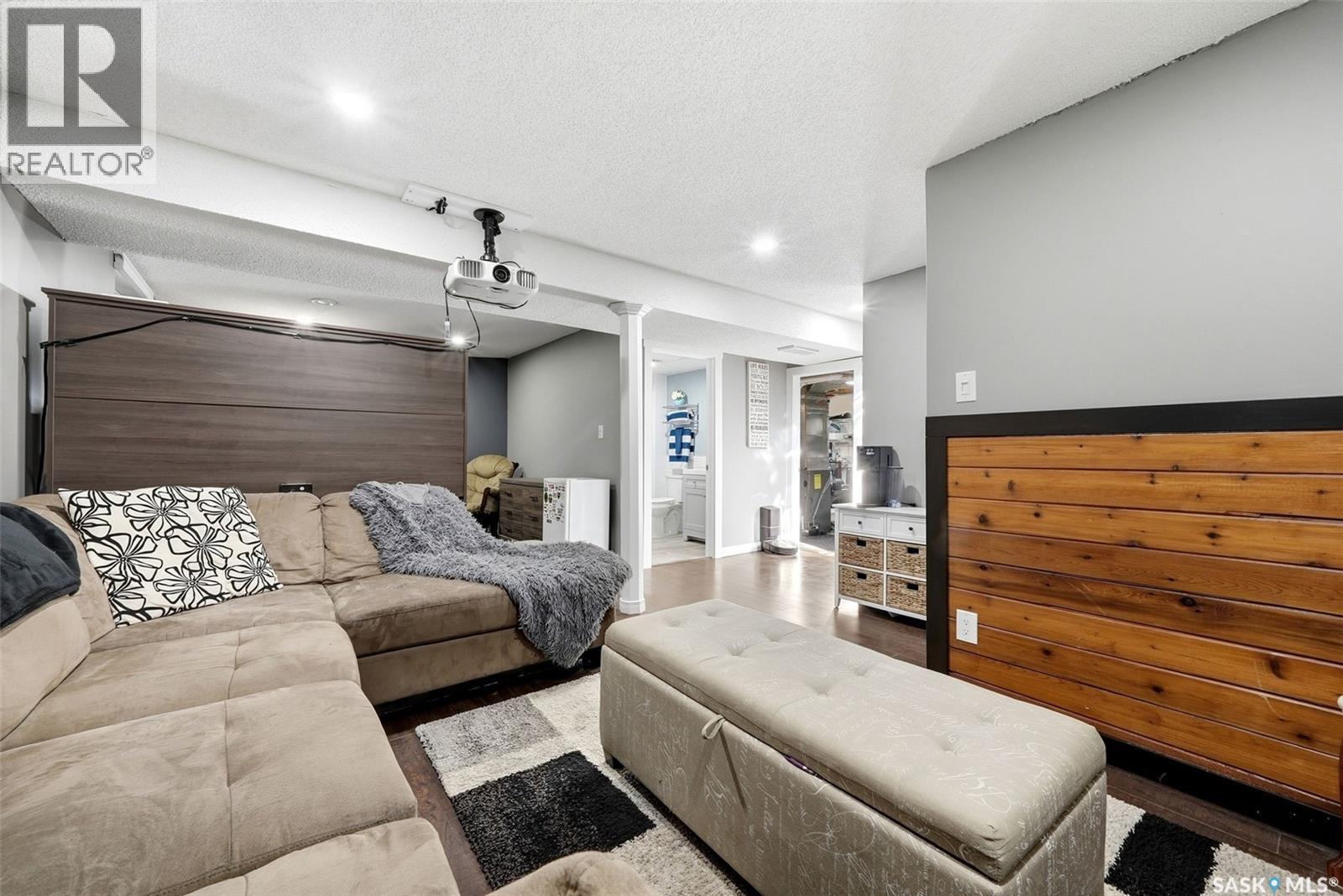 6702 Whelan Drive, Regina, SK