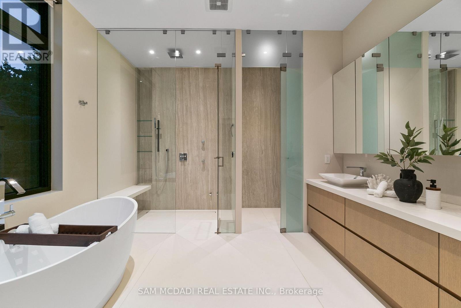 1222 Mississauga Road, Mississauga, ON