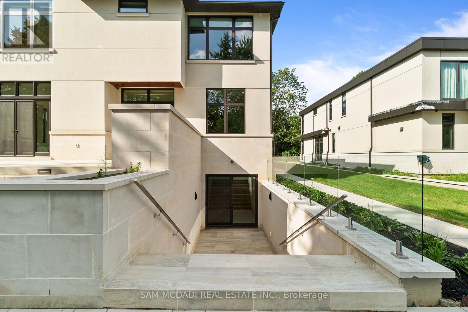1222 Mississauga Road, Mississauga, ON