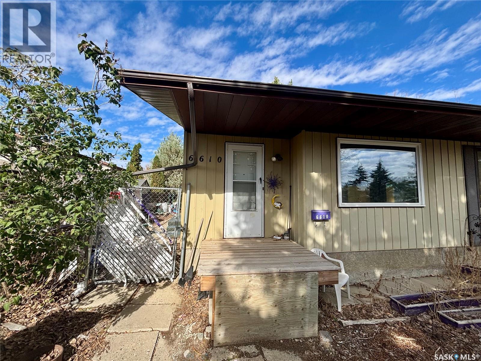 6610 Collins Bay, Regina, SK