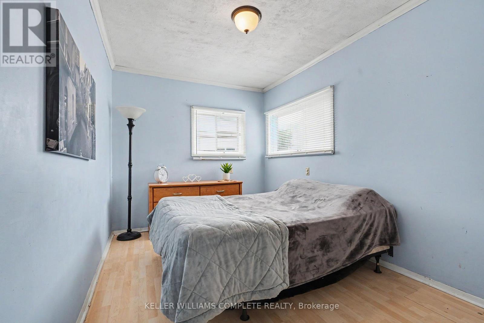 20 East 18Th Street, Hamilton, ON