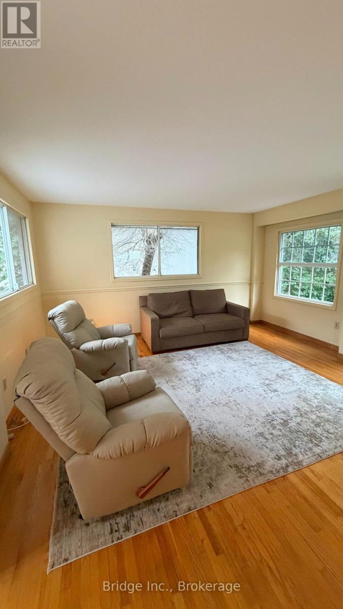 Family Room - 434 Apple Lane, Mississauga, ON