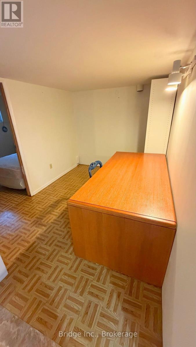 Office - 434 Apple Lane, Mississauga, ON