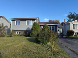 7 Scott Place Gander, NL A1V 2G8