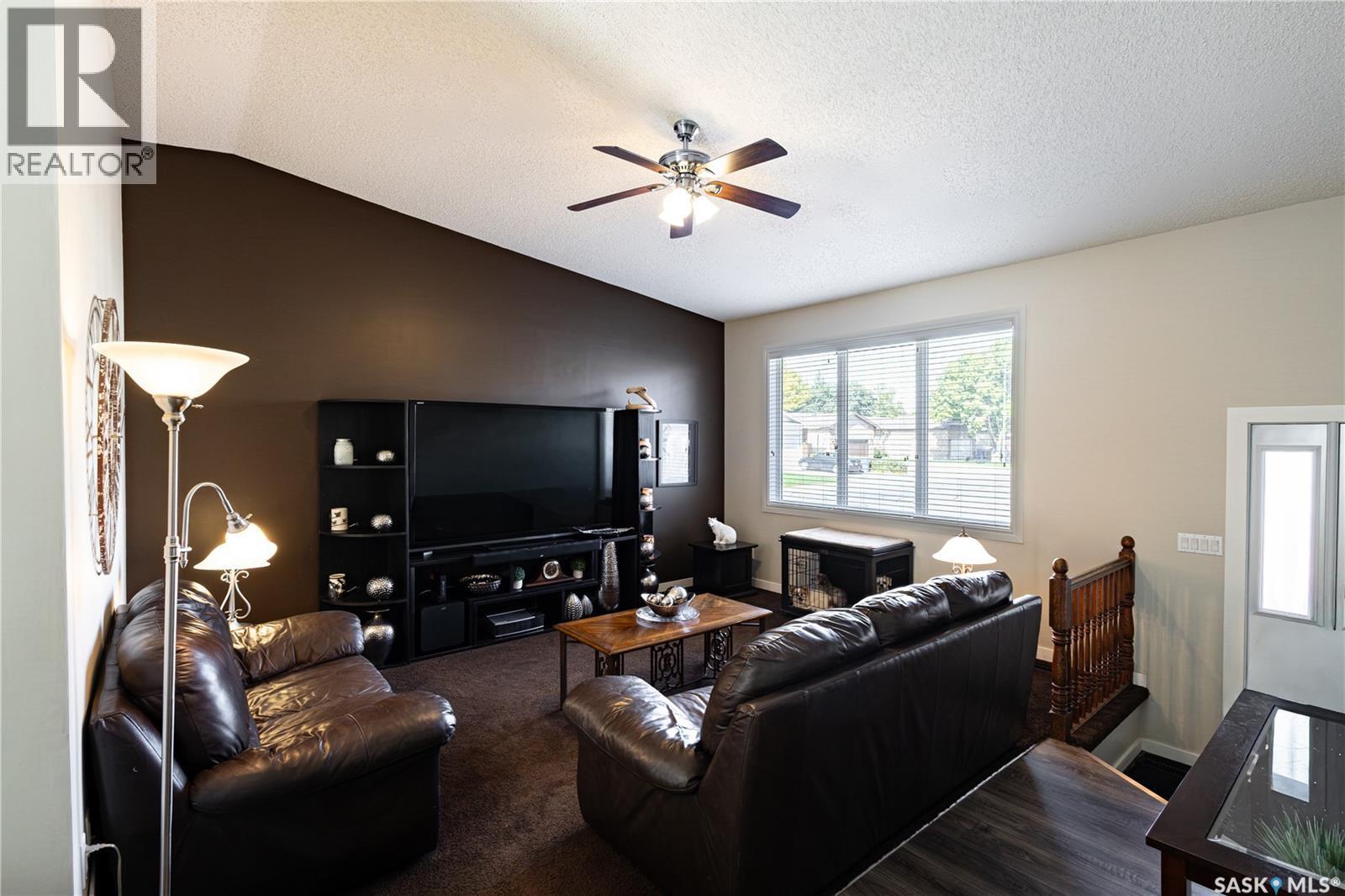 3251 Gould Bay E, Regina, SK