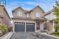 112 ROY NICHOLS DRIVE Clarington (Courtice), ON L1E 0H7
