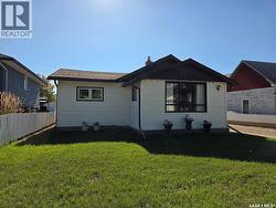 817 Stadacona STREET E Moose Jaw, SK S6H 0K5