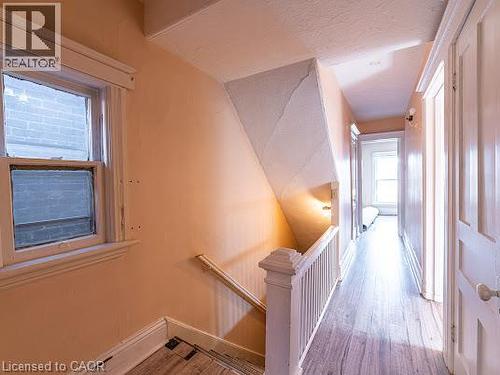 35 Sherman Avenue N, Hamilton, ON 