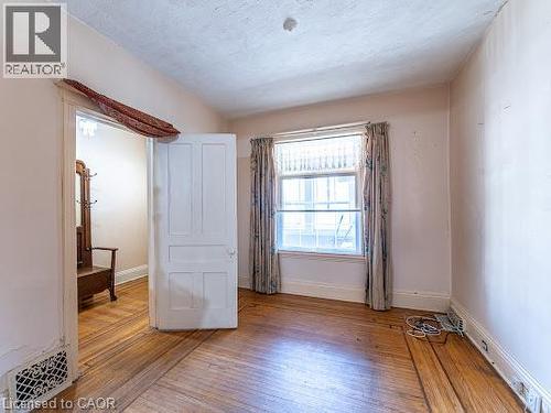 35 Sherman Avenue N, Hamilton, ON 