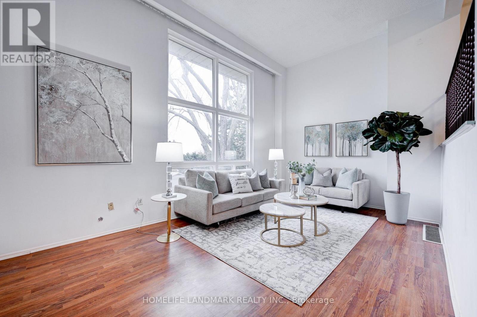 8 Rusty Crest Way, Toronto, ON