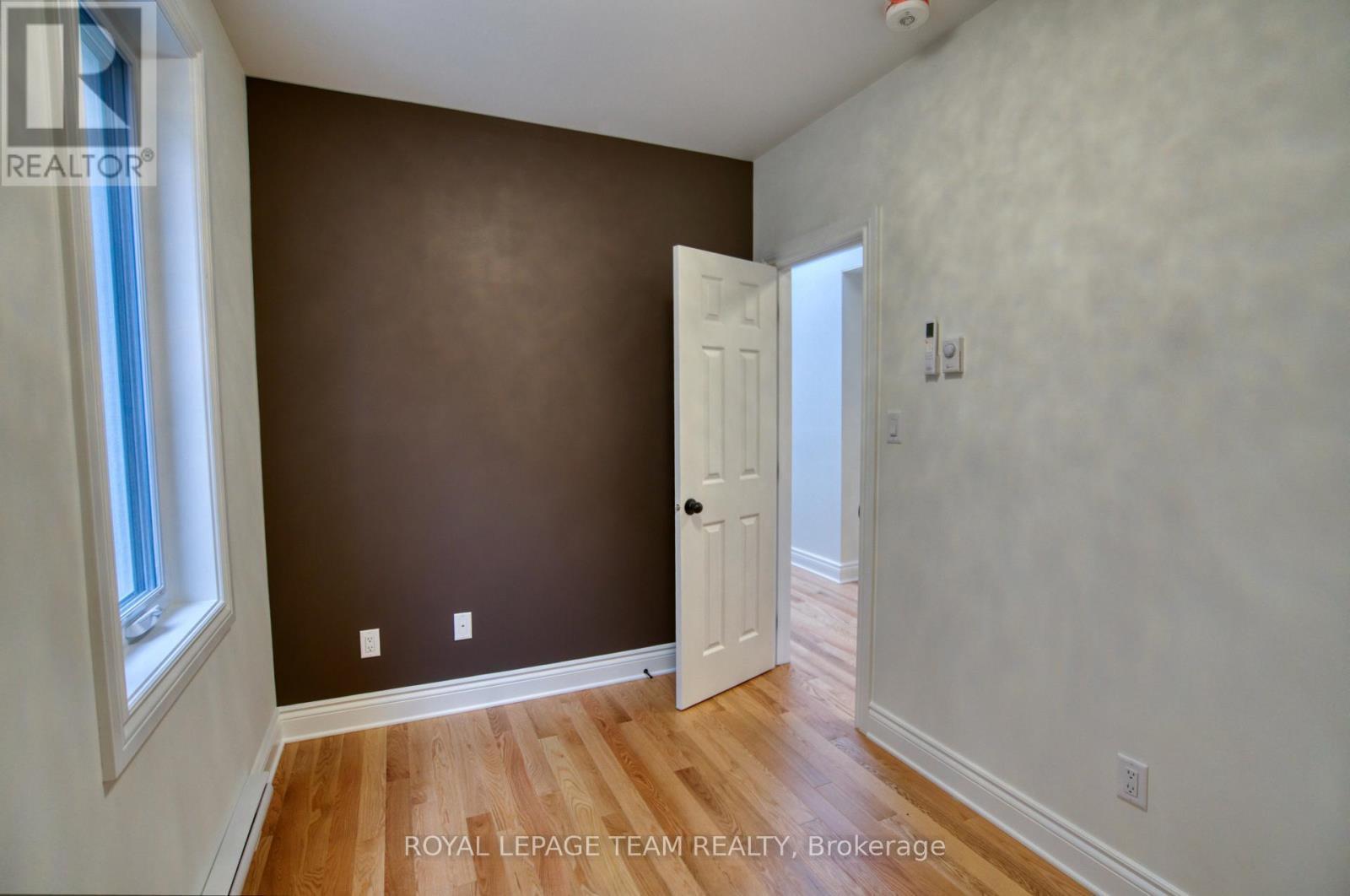 second bedroom - 2 - 238 Bruyere Street, Ottawa, ON