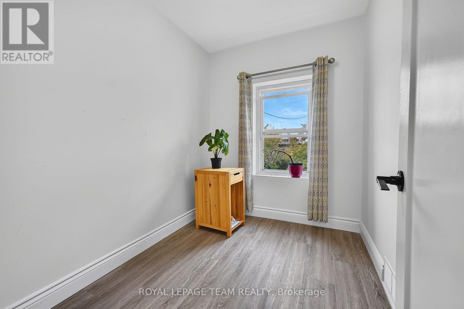 353 Arlington Avenue, Ottawa, ON