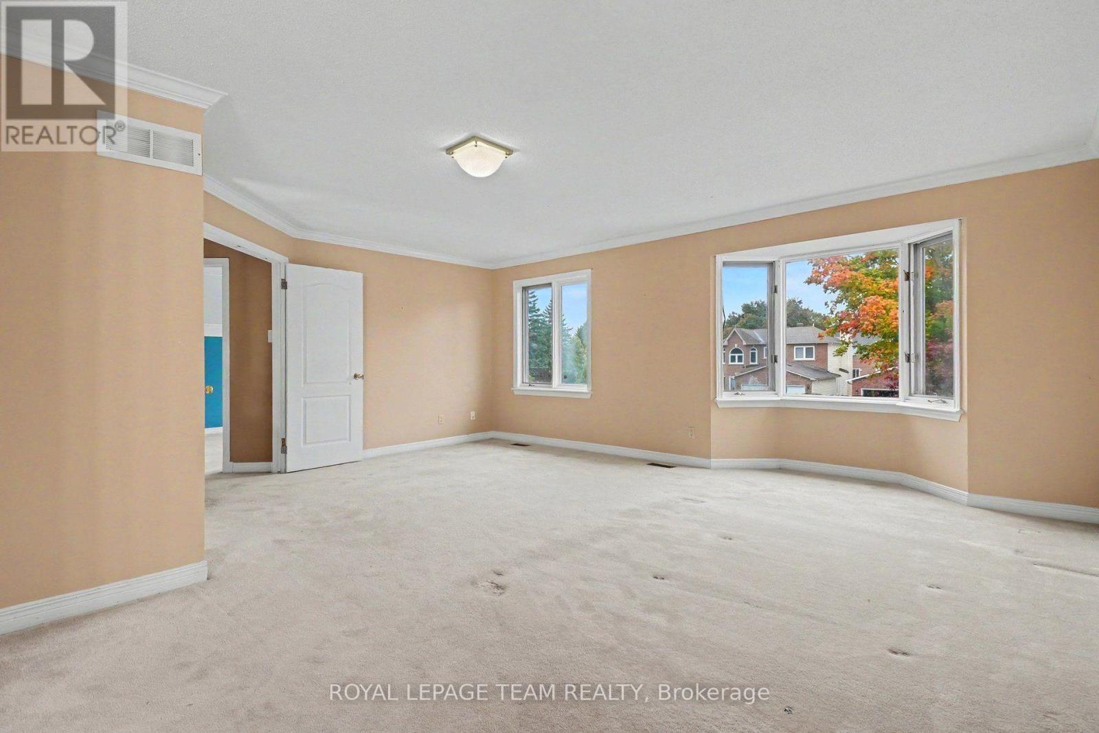 160 Sai Crescent, Ottawa, ON