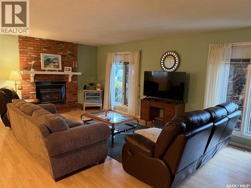 422 Manning Lane, Saskatoon, SK 