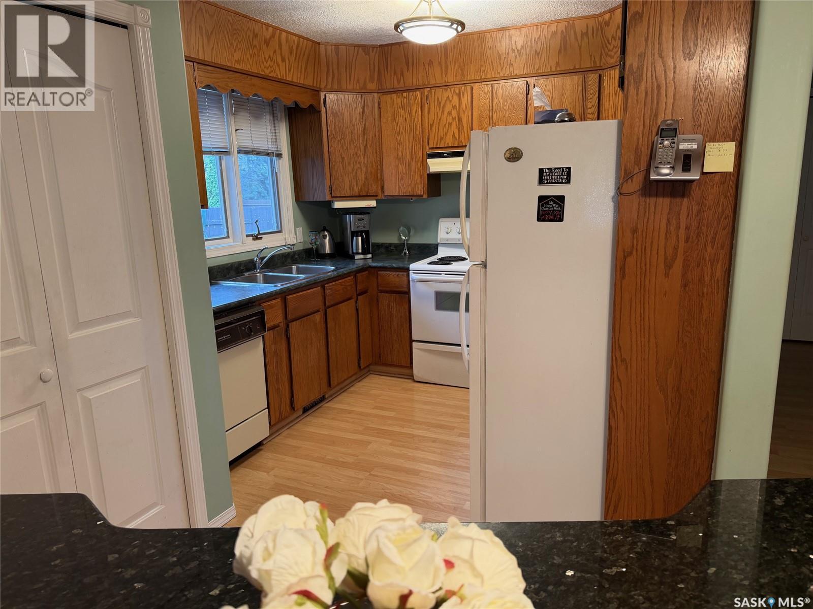 422 Manning Lane, Saskatoon, SK