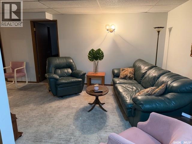 422 Manning Lane, Saskatoon, SK