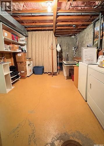 422 Manning Lane, Saskatoon, SK 