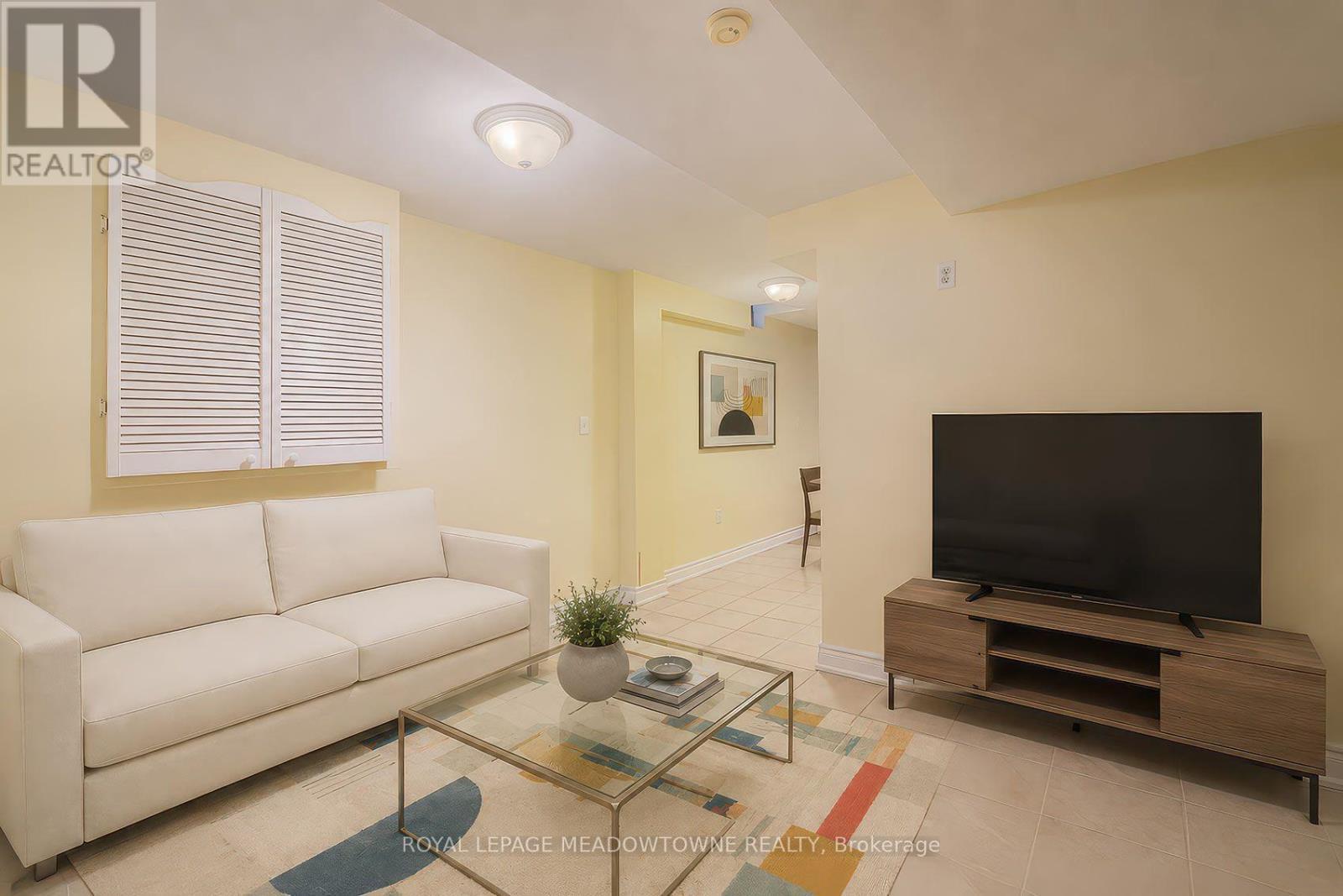 6407 Alderwood Trail, Mississauga, ON