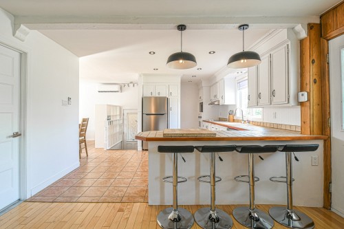 1002 Rue Paquette  Prévost, QC J0R 1T0