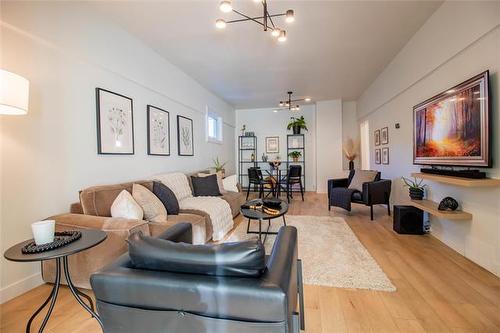 603 Clifton St, Winnipeg, MB 