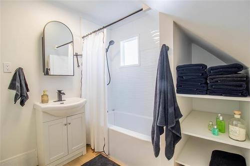 603 Clifton St, Winnipeg, MB 