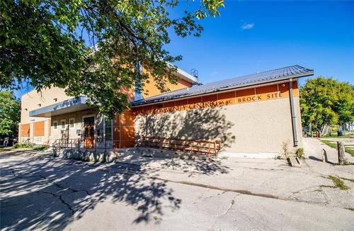 603 Clifton St, Winnipeg, MB 