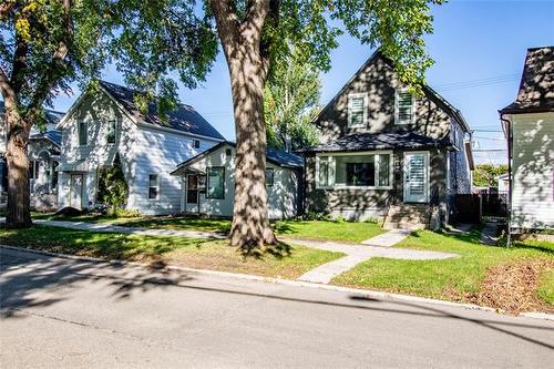 603 Clifton St, Winnipeg, MB 