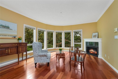 #204-125 ALDERSMITH Pl  View Royal, BC V9A 7M7