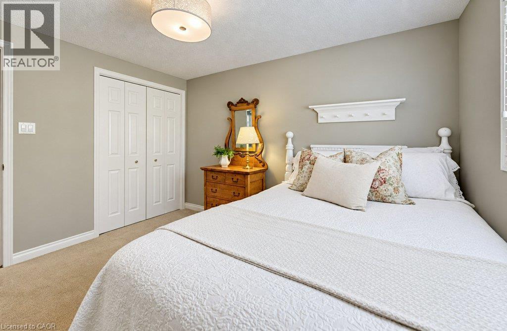 Second bedroom - 469 Westvale Drive, Waterloo, ON