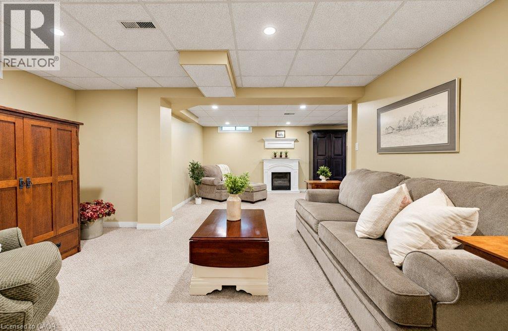 Rec room - 469 Westvale Drive, Waterloo, ON