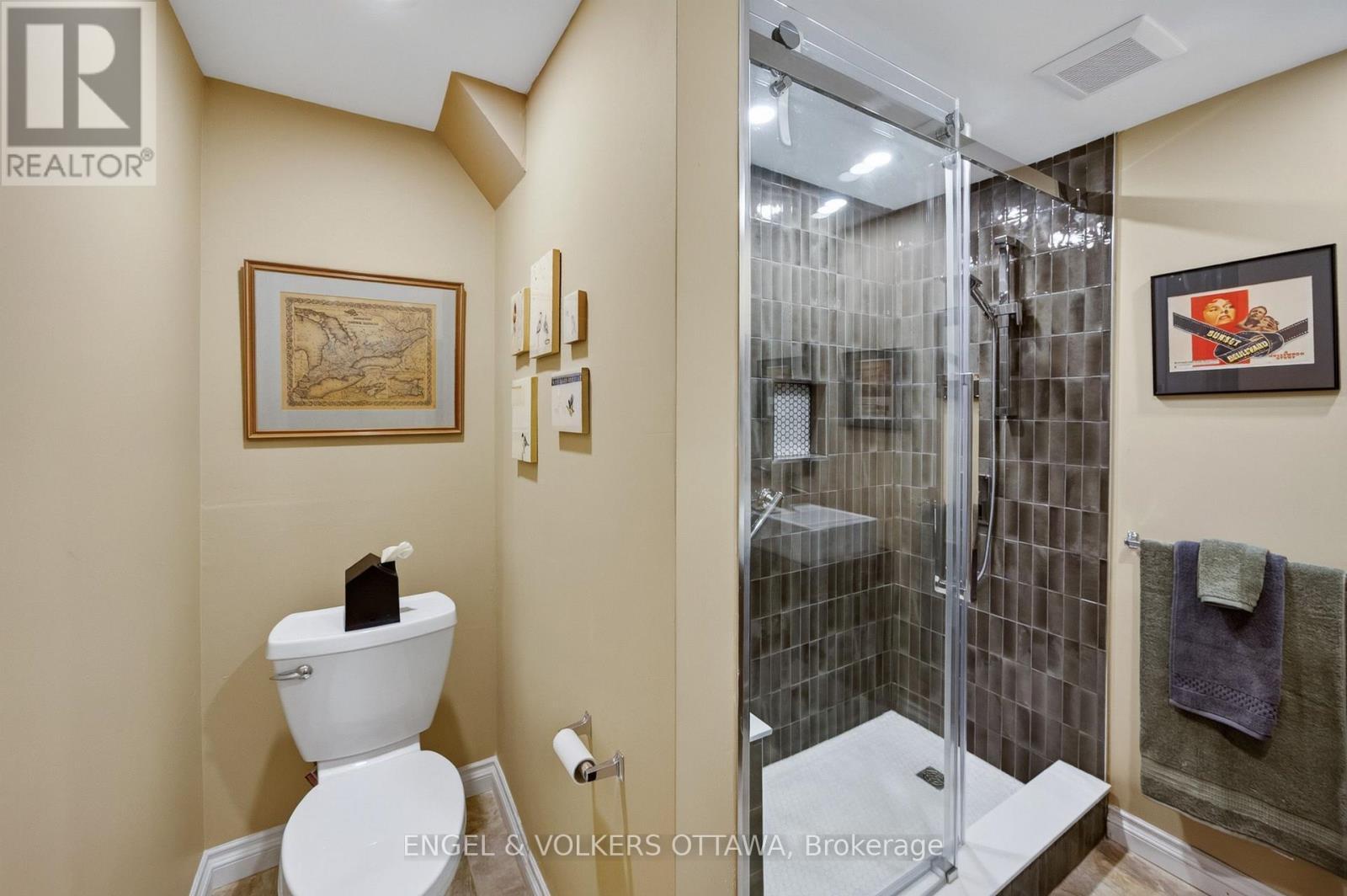 533 Hilson Avenue, Ottawa, ON