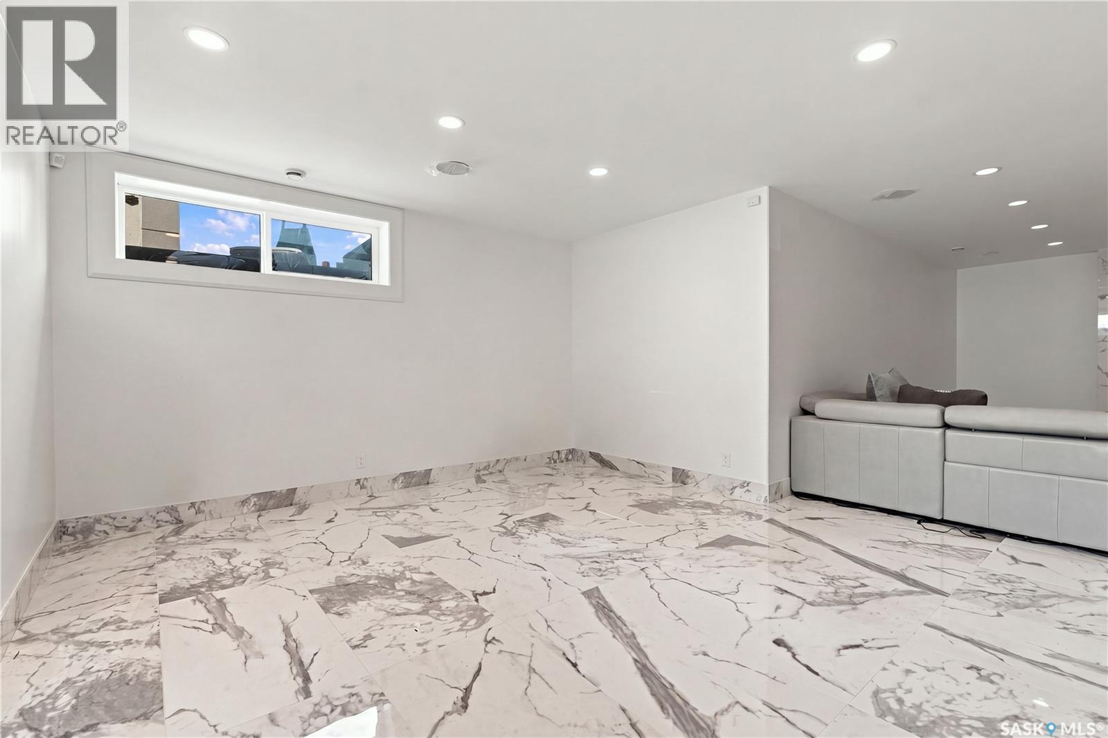 515 Pohorecky Lane, Saskatoon, SK