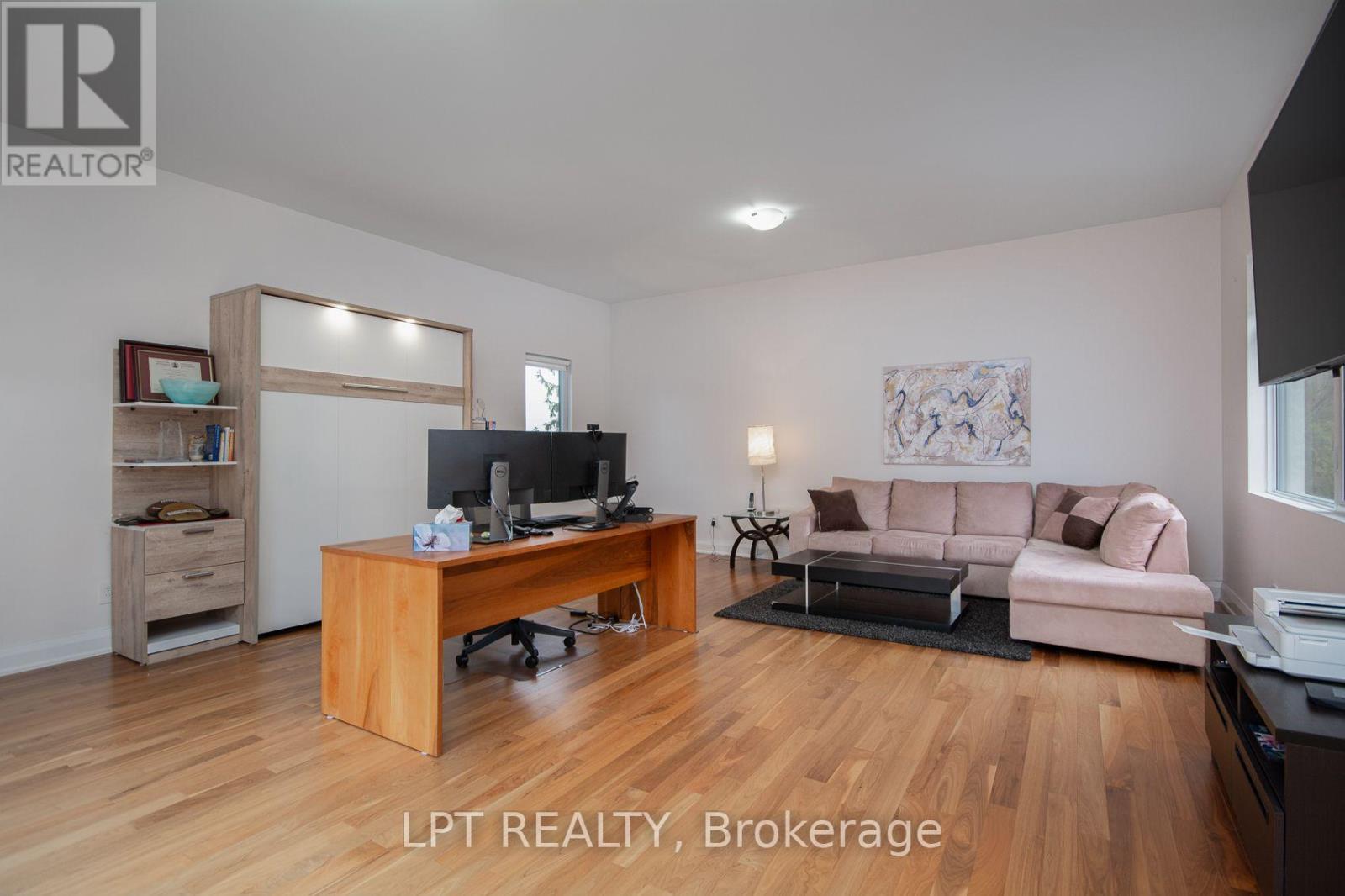 847 Walkley Road, Ottawa, ON